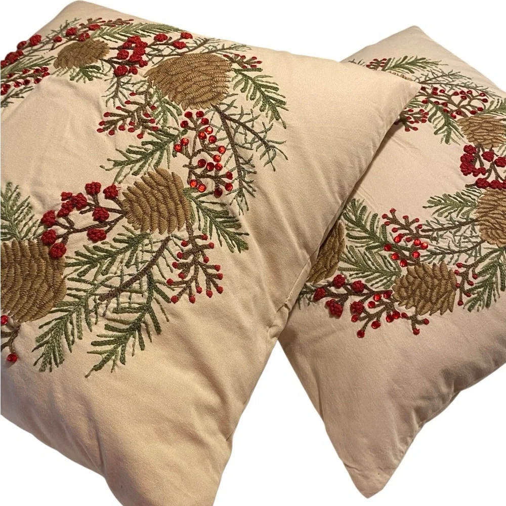 Pottery Barn 2 Tan XL Down Filled Pillows W Christmas Wreath Embroidery Beaded - Picture 13 of 16